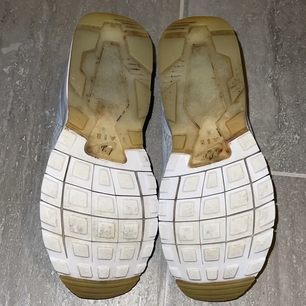 woman’s nike shoes